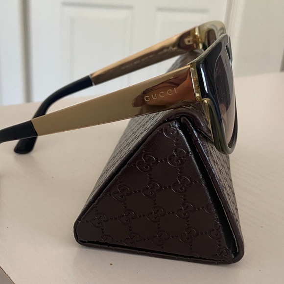 Gucci Sunglasses - Picture 2 of 3